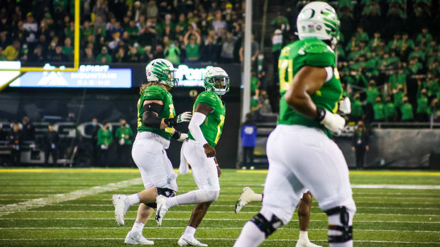 Anthony Brown Walk off Field WSU